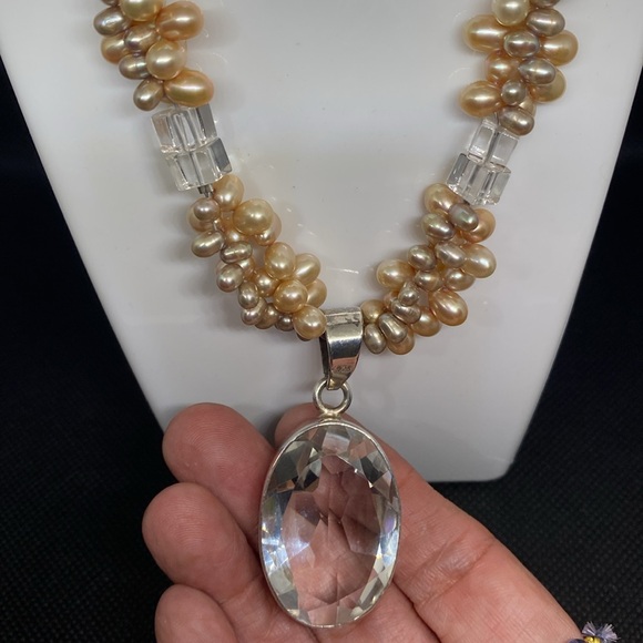 Gorgeous moonstone pearl crystals w/a Swarovski large Crystal. 925 Sterling Slvr - Picture 2 of 7